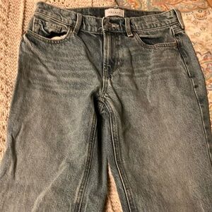 PacSun Jordyn low rise straight 28 x 31 with 8” rise stone wash